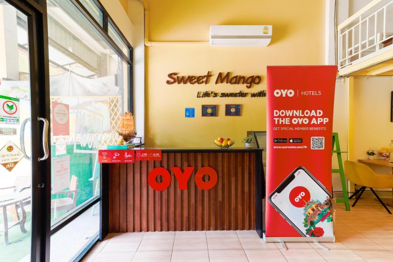 Oyo 743 Sweet Mango Cafe And Hostel Chiang Mai Esterno foto